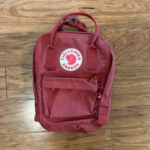 Fjallraven Kanken mini backpack